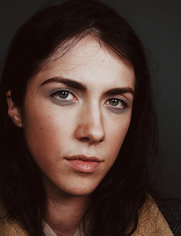 Dark circles: marked areas in the photo